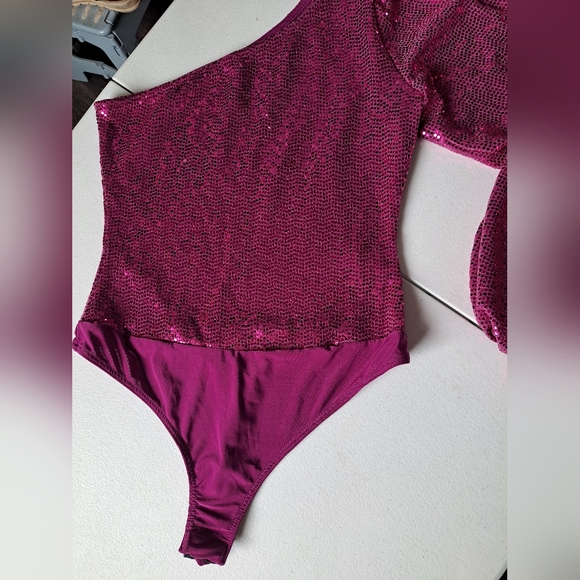 Living the Dream Sequin Bodysuit Fashion Nova Fuchsia - Picture 5 of 8